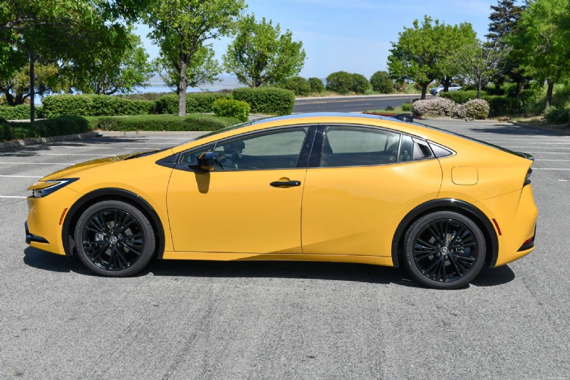 Toyota Introduces the 2026 Prius: Fresh Design, Color Options, and Unmatched Fuel Efficiency