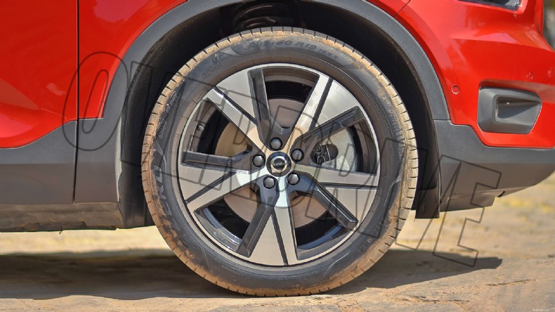 2022 Volvo XC40 Recharge Standard – Exterior Overview