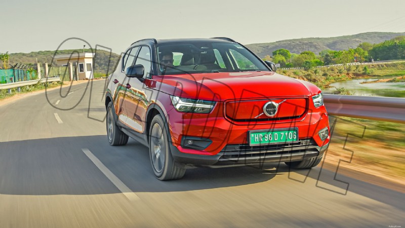 2022 Volvo XC40 Recharge Standard – Exterior Overview