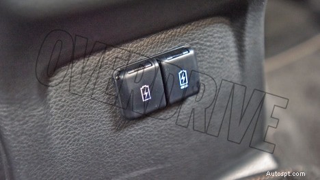 Maruti Suzuki Brezza 2022 ZXi Plus AT – Dual‑Tone Interior Design