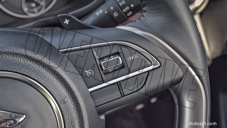 Maruti Suzuki Brezza 2022 ZXi Plus AT – Dual‑Tone Interior Design