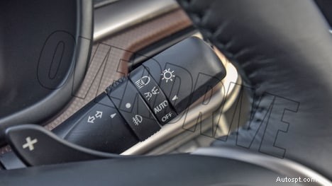Maruti Suzuki Brezza 2022 ZXi Plus AT – Dual‑Tone Interior Design