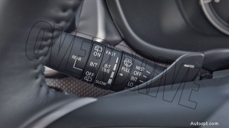 Maruti Suzuki Brezza 2022 ZXi Plus AT – Dual‑Tone Interior Design