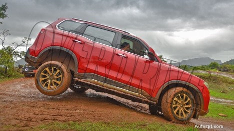 Mahindra Scorpio-N 2022 Z8L Petrol – 6-Speed Manual, Sleek Exterior