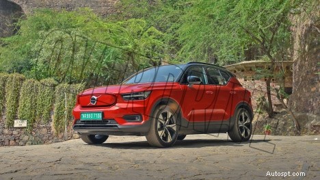 Tata Nexon EV Max 2022 – XZ Plus Luxury Edition with AC, Fast Charging & Sleek Exterior