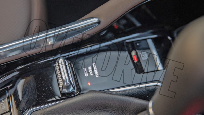 Inside the 2022 Jeep Meridian Limited: Luxury Features & Comfort