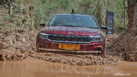 Explore the Jeep Meridian 2022 Limited Exterior – Premium Design & Rugged Performance