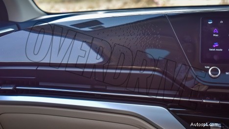 2022 Kia Carens Luxury Plus – 7‑Seater, 1.5L Engine, 6‑Speed Automatic Interior
