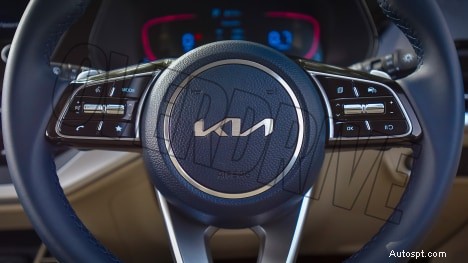 2022 Kia Carens Luxury Plus – 7‑Seater, 1.5L Engine, 6‑Speed Automatic Interior