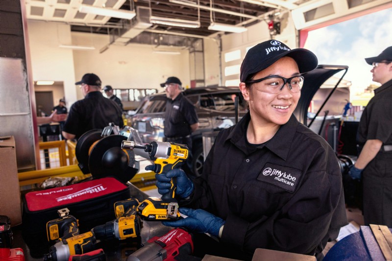 Signs of Misaligned Wheels: How to Spot and Fix Alignment Issues