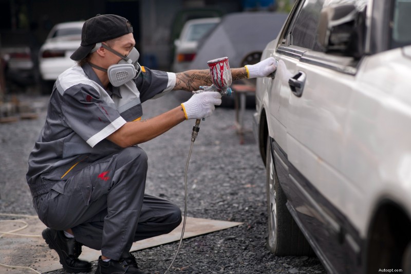 How to Repair Paint Chips on Your Car: Easy DIY Fixes & Pro Options