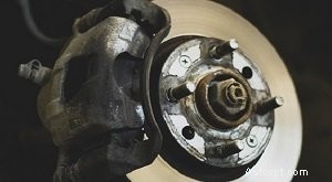 Essential Guide to Car Brake Maintenance and Replacement