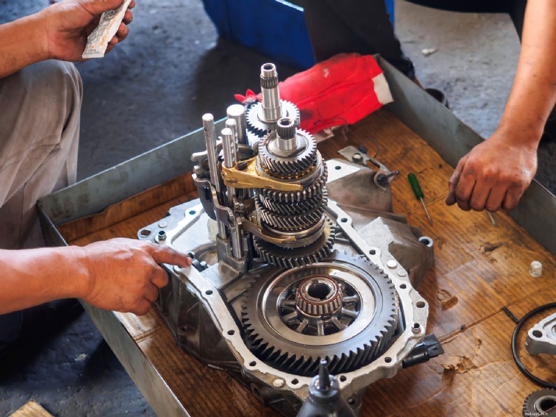 4 Essential Tips to Protect Your Transmission During Summer Driving