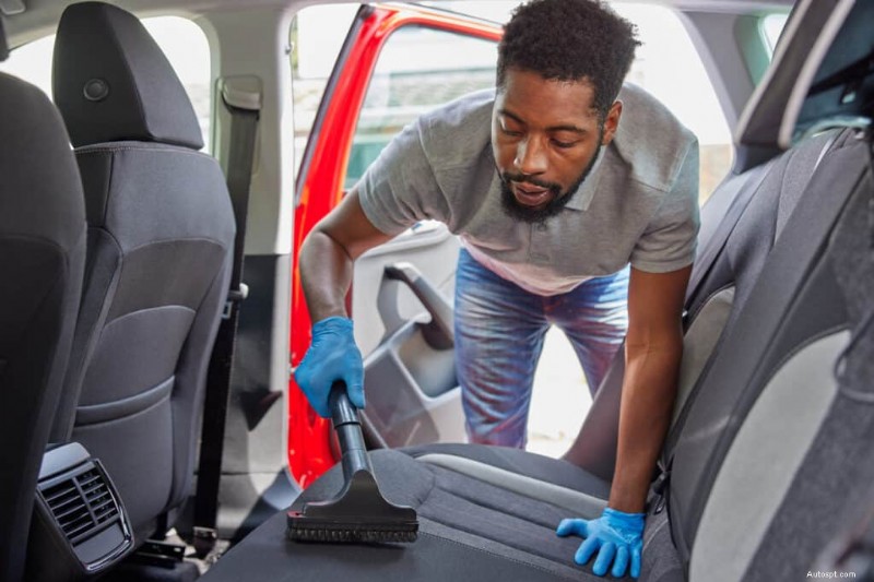 Quick & Easy Techniques to Remove Sand from Your Car