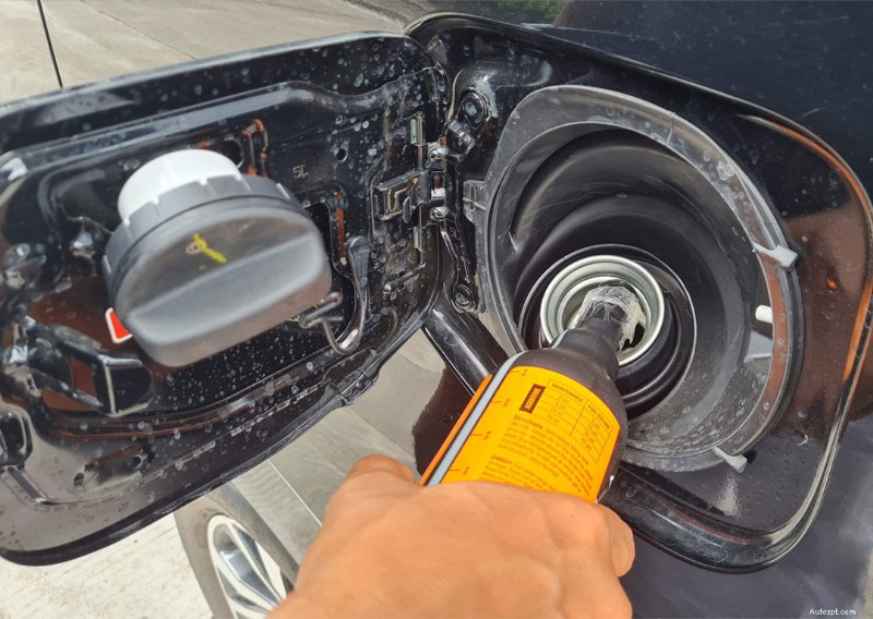 Winter Car Storage Made Easy: 9 Expert Tips to Protect Your Vehicle