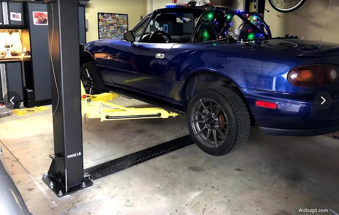 2025 Guide to the Best 2‑Post Car Lifts for Home Mechanics