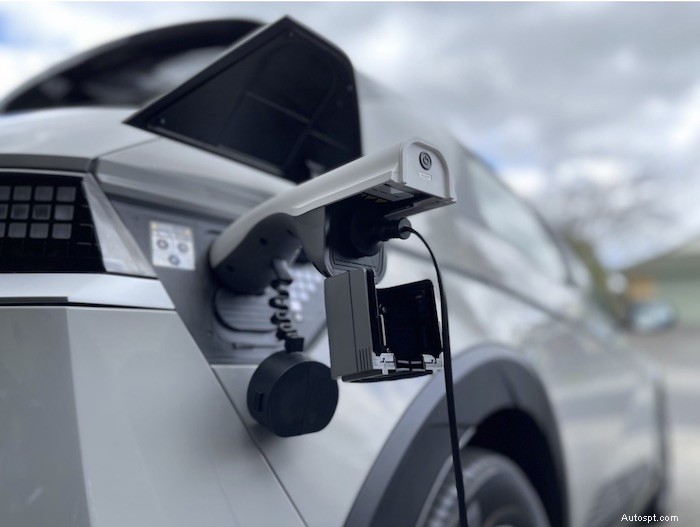 V2L Explained: Your Comprehensive Guide to Buying Electric Cars in the UK