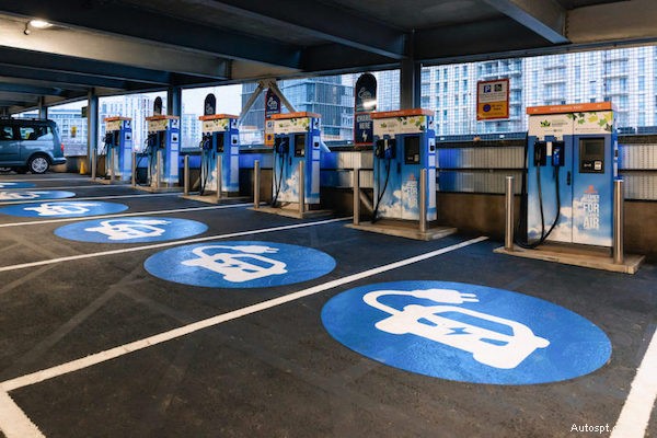 The Ultimate Guide to Charging Electric Cars in the UK: Everything Beginners Need to Know