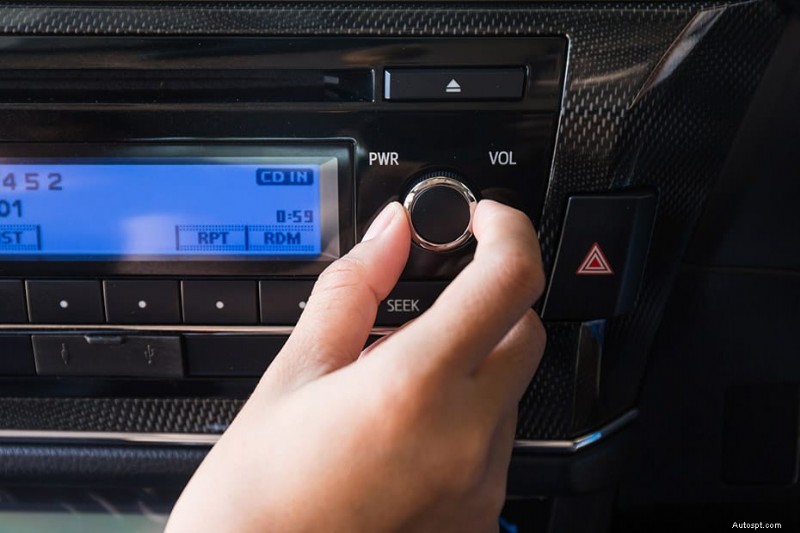 Why Your Car Stereo Powers On But Produces No Sound — Common Causes & Quick Fixes