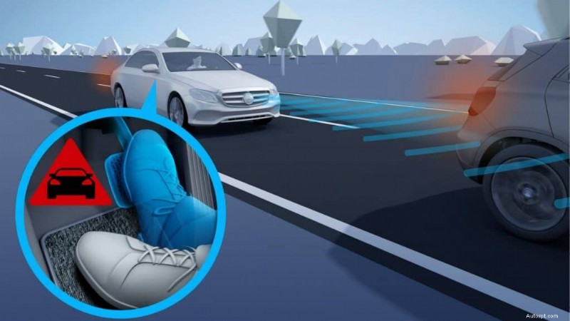 Why the Service Brake Assist Light Turns On—and How to Fix It