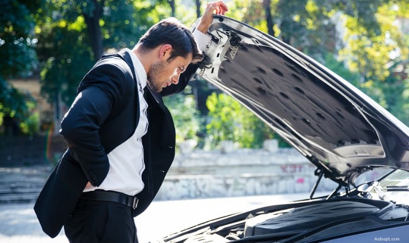 P0302 Misfire Code Explained: Symptoms, Causes, Fixes & Repair Costs