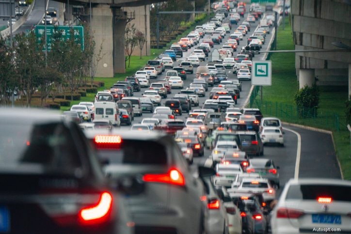 Upgrade Your Driving Skills with a Professional Safety Course