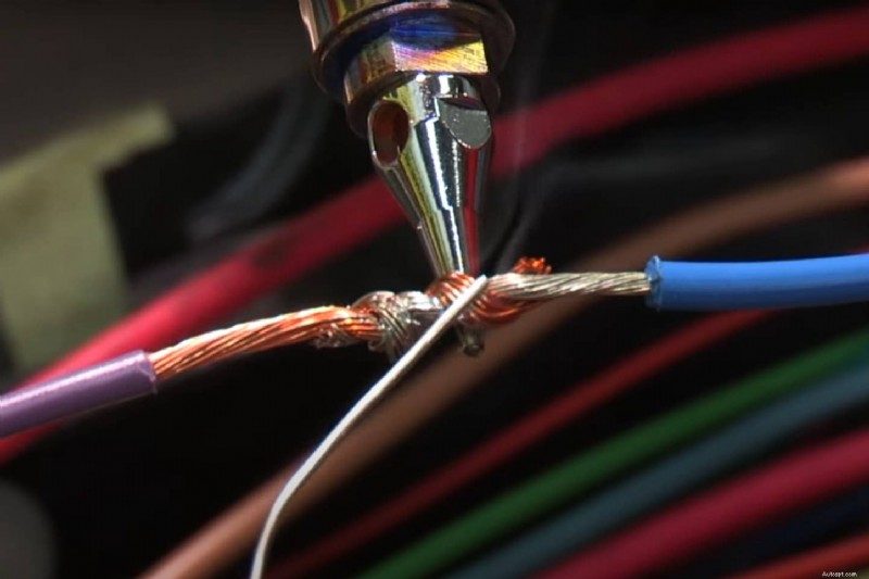 P0118 Code Explained: Causes, Symptoms & Fixes for ECT Sensor Issues