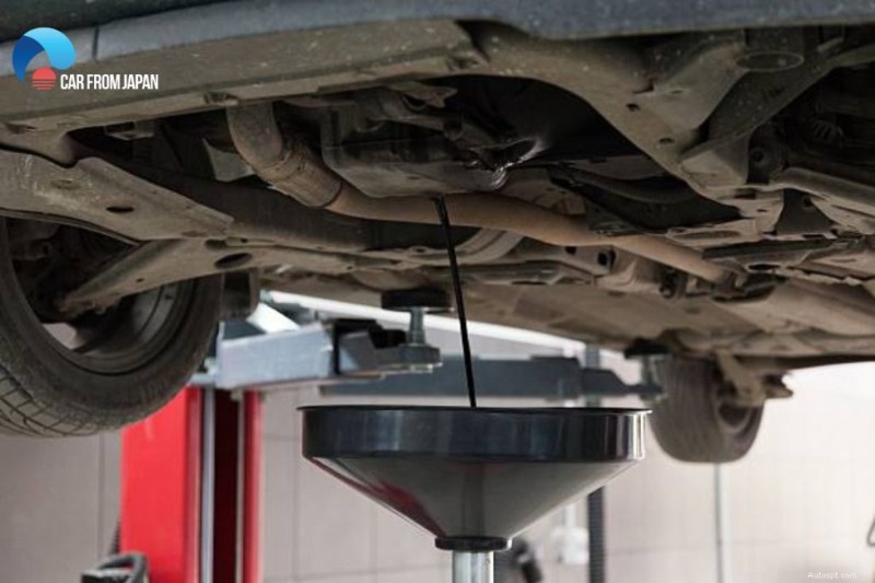 Why Your Car Leaks Oil When Parked: Common Causes & Quick Fixes