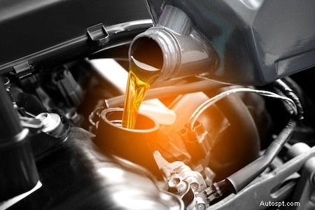 Why Denver Drivers Must Prioritize Regular Oil Changes