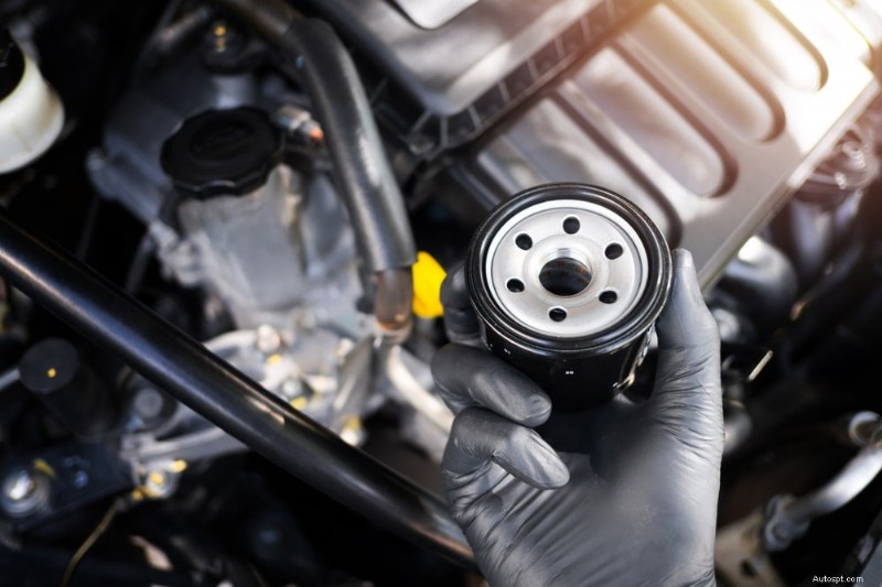 Understanding Low Oil Pressure at Idle: Causes, Symptoms, and Fixes