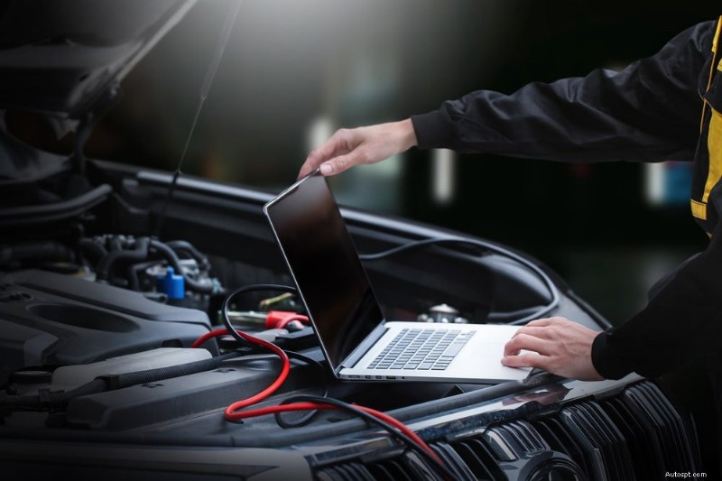 What White Spark Plug Tips Indicate – Causes, Symptoms & Fixes