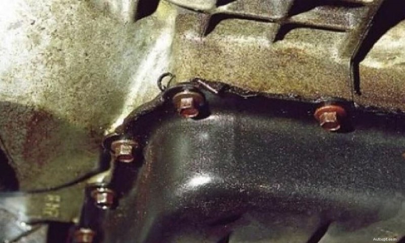 Why Does Your Car Jerk While Slowing Down? Causes, Diagnosis, and Fixes