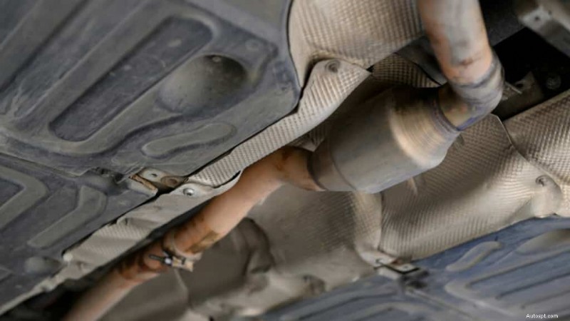 Why Your Check Engine Light Is On Even When Your Car Seems Fine – 9 Common Causes & Fixes