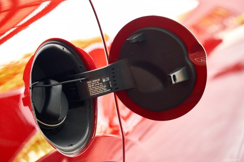 Honda Accord Fuel Cap Warning: Causes, Symptoms & Quick Fixes