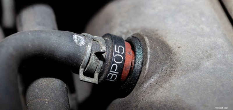 Exhaust Oil Leak: Common Causes and How to Fix It