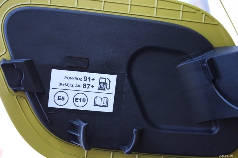 What Causes Knocking Sounds in Your Car’s Engine and How to Fix Them