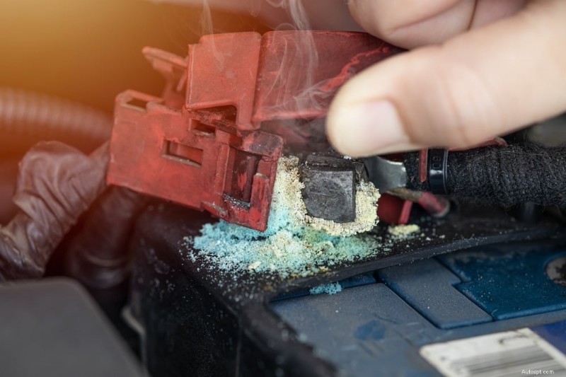 Loose Battery Cables: 6 Warning Signs & Quick Fixes