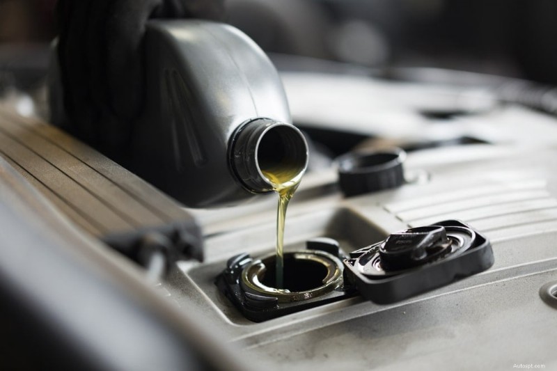 How Many Miles Can You Safely Drive Between Oil Changes?