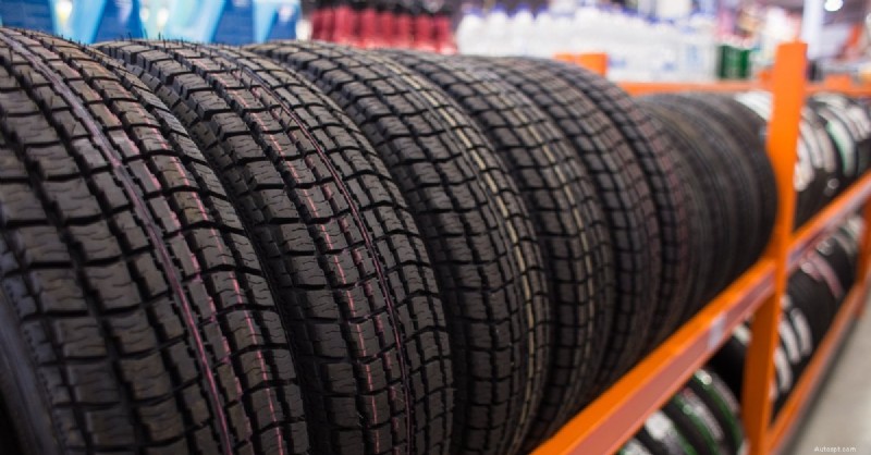 Choosing the Right Tires for Your Lightweight Pickup: A Comprehensive Guide