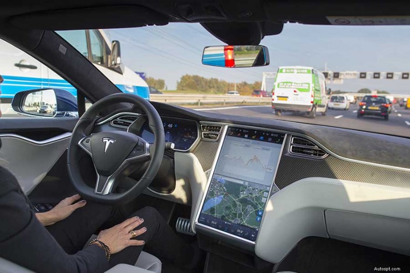 Self-Driving Cars Explained: Automation Levels & What to Expect