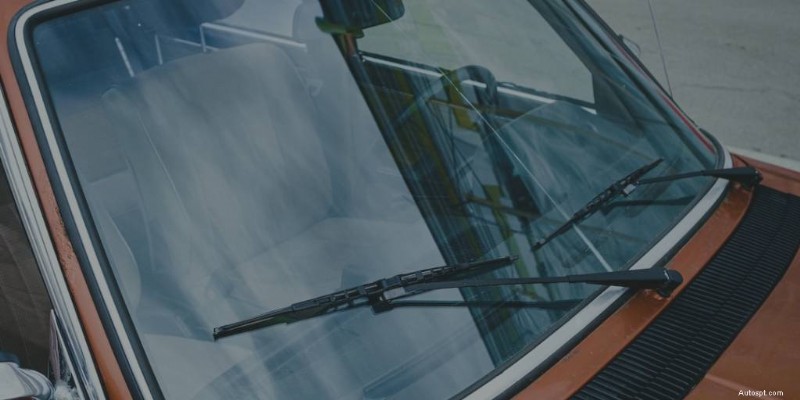 Why Driving With a Chipped Windshield Poses Serious Risks