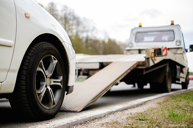 What to Do When Your Car Breaks Down: Expert Tips for Safety & Quick Repairs