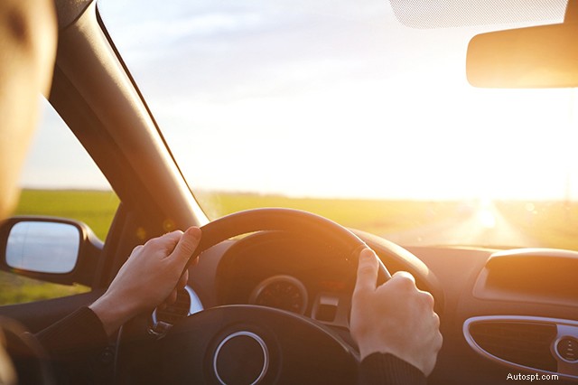 Safe Spring Driving: Expert Tips for Navigating Wet Roads