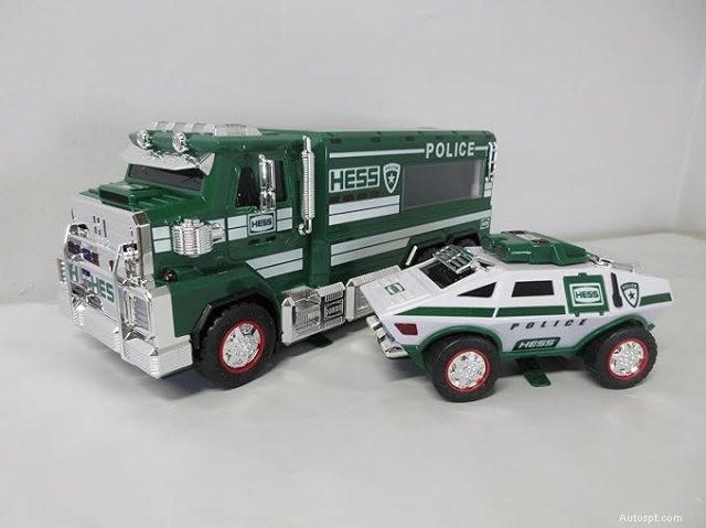 How Hess Trucks Became a Holiday Icon: The Legacy of Seasonal Deliveries