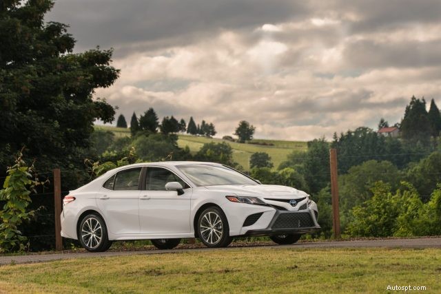 Top Safe Cars for Teens & New Drivers: Expert Picks & Safety Features