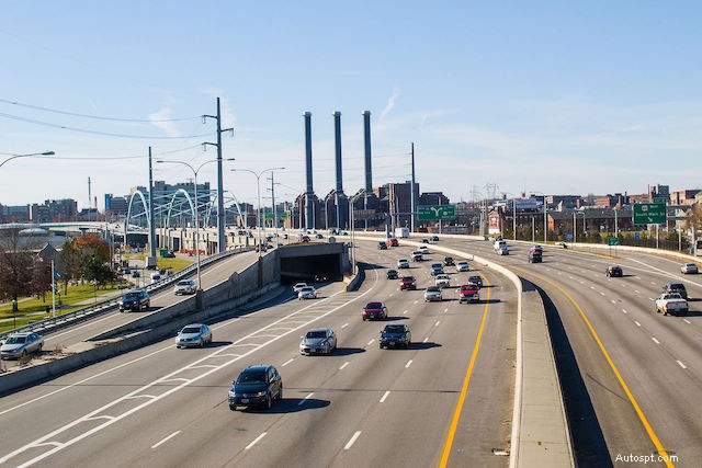 Parkway vs. Highway: A Clear Guide to Their Differences