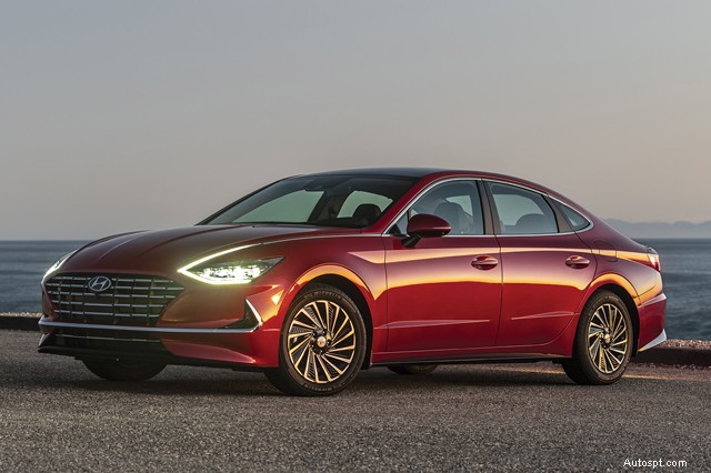 Test Drive Review: Toyota Avalon Hybrid – Luxury Meets Eco‑Efficiency