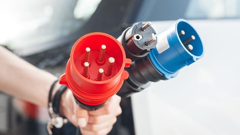 Ultimate Guide to EV Chargers, Connectors, and Charging Speeds