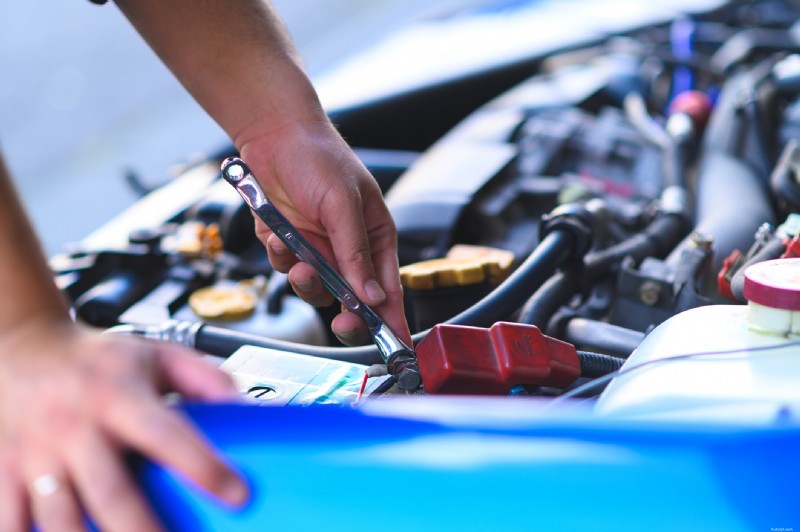 Step-by-Step Guide to Replacing a Car Battery Safely and Quickly