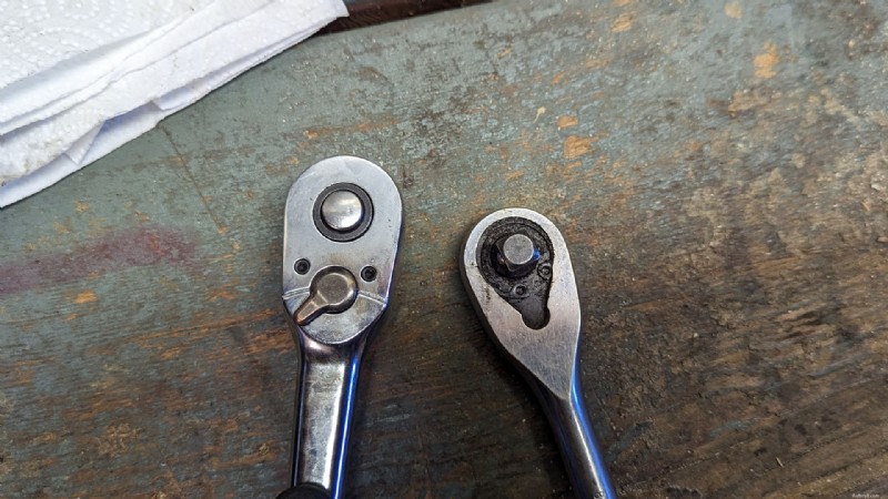 How to Thoroughly Clean Your Ratchets for Long-Lasting Performance